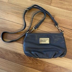 Marc Jacobs cross body bag.